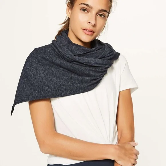 Lululemon Vinyasa Scarf - Picture 3 of 6